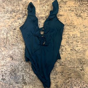 Shade and shore one piece bathing suit size medium